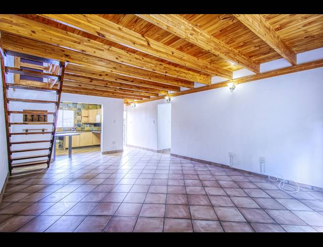3 BEDROOM TOWNHOUSE TO LET IN RADIOKOP